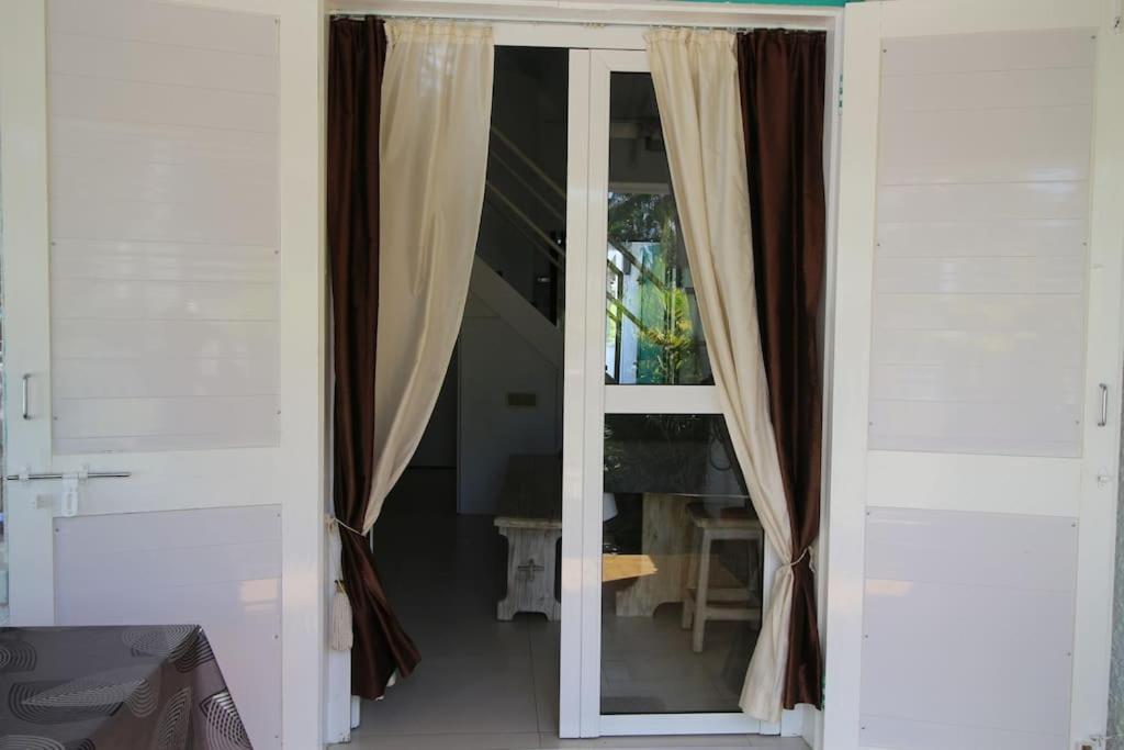 Residence Les Cygnes, Pereybere. Pereybere Beach Extérieur photo